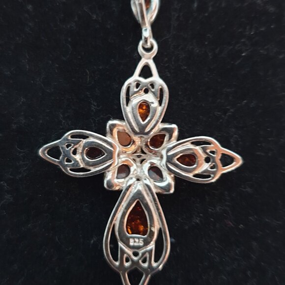 Wonderful 2.25’’ Large Baltic Amber Sterling Silver Cross Pendant Necklace - Picture 10 of 11